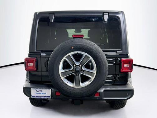 2023 Jeep Wrangler 4-Door Sahara 4x4