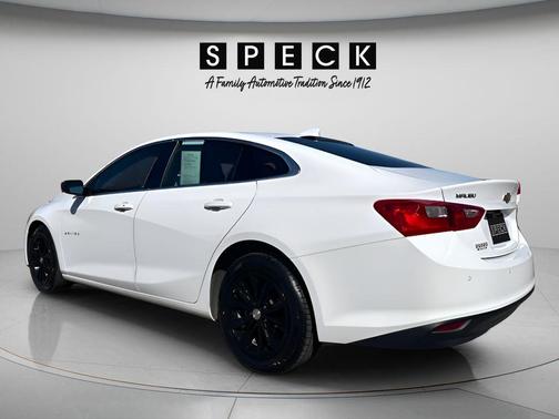 Summit White 2024 Chevrolet Malibu LT