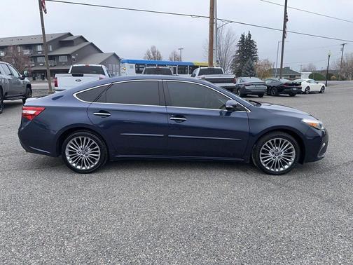 2017 Toyota Avalon XLE