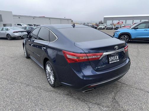 2017 Toyota Avalon XLE