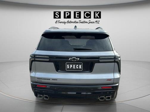 Sterling Gray Metallic 2024 Chevrolet Traverse RS