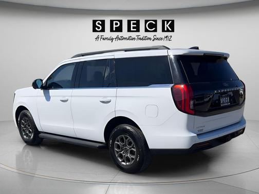 Oxford White 2025 Ford Expedition Active