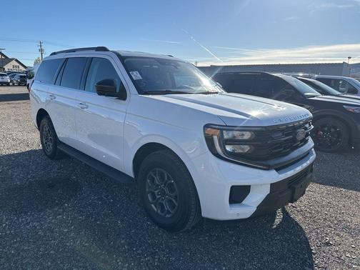 Oxford White 2025 Ford Expedition Active