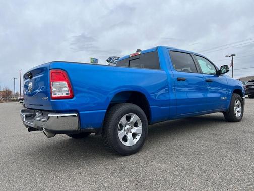 2024 RAM 1500 Big Horn/Lone Star