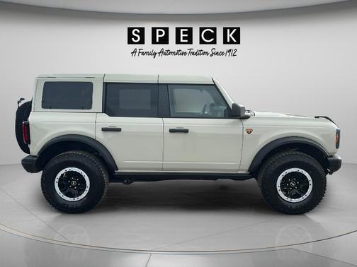 Sand 2026 Ford Bronco Badlands