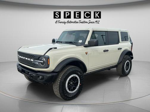 Sand 2026 Ford Bronco Badlands