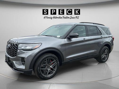 Carbonized Gray Metallic 2026 Ford Explorer ST-Line