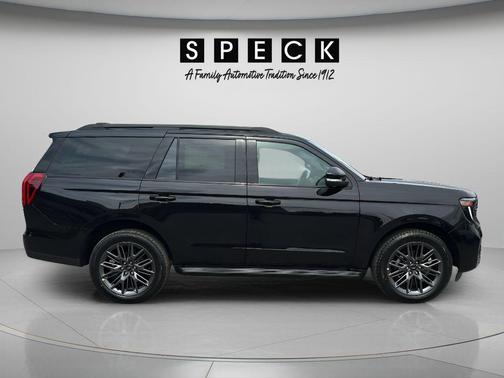 Agate Black Metallic 2026 Ford Expedition Platinum