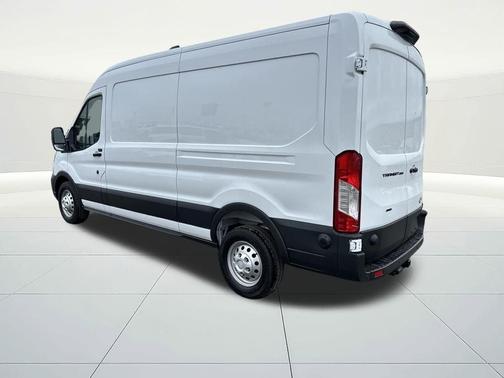 2026 Ford Transit-250 148 WB Medium Roof Cargo