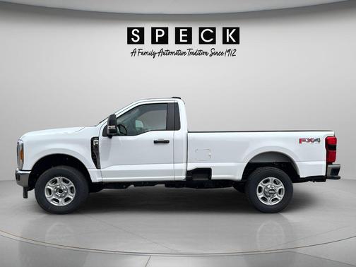 Oxford White 2026 Ford F-350 XLT