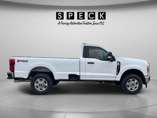 Oxford White 2026 Ford F-350 XLT