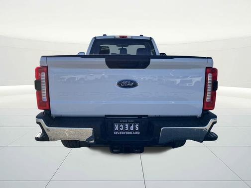 2026 Ford F-350 XLT