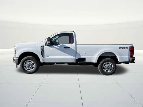 2026 Ford F-350 XLT
