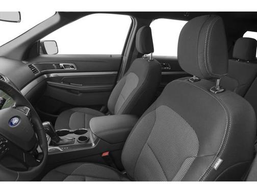 Ingot Silver Metallic 2018 Ford Explorer XLT