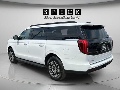 Oxford White 2025 Ford Expedition Max Active