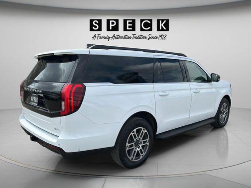 Oxford White 2025 Ford Expedition Max Active