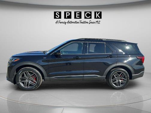 Agate Black Metallic 2026 Ford Explorer ST-Line