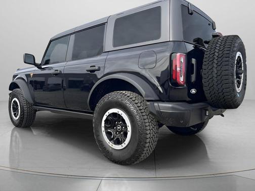 Shadow Black 2026 Ford Bronco Badlands