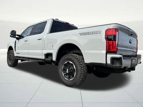 2025 Ford F-350 Lariat Super Duty