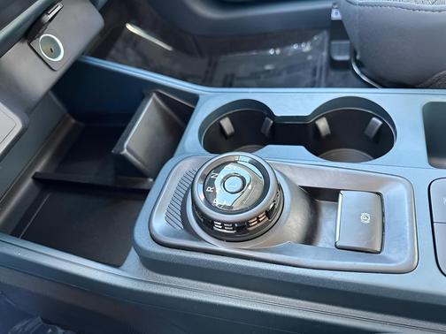 White Metallic 2026 Ford Maverick XL