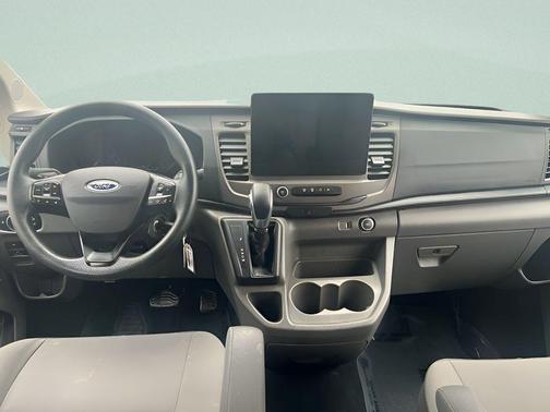 Oxford White 2022 Ford Transit-350 XLT