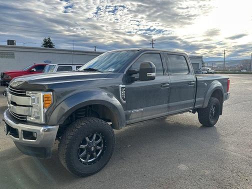 Magnetic 2017 Ford F-250 Lariat