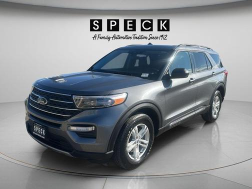 Carbonized Gray Metallic 2024 Ford Explorer XLT