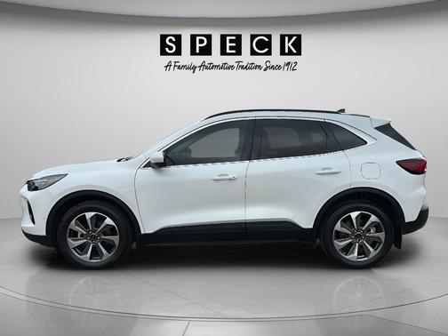 White Metallic 2023 Ford Escape Platinum