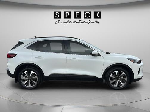White Metallic 2023 Ford Escape Platinum
