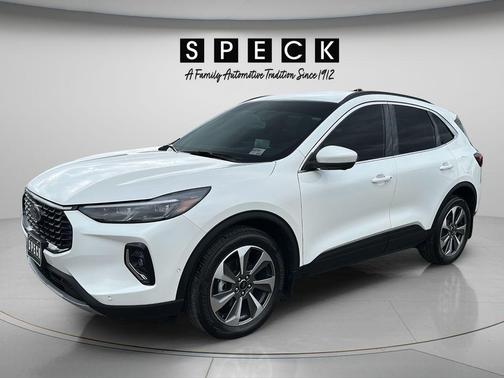 Star White 2023 Ford Escape Platinum