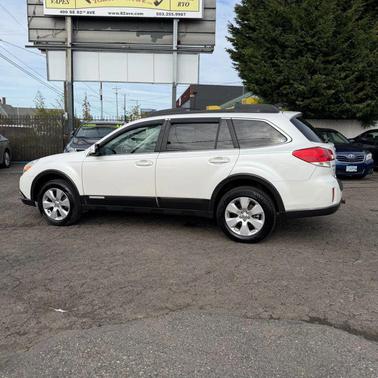 2010 Subaru Outback 2.5 i Premium