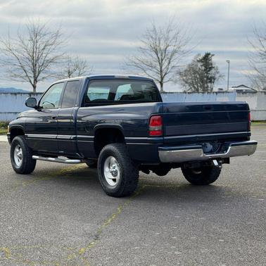 2000 Dodge Ram 1500 Short Bed