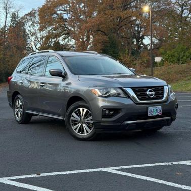 2017 Nissan Pathfinder SV