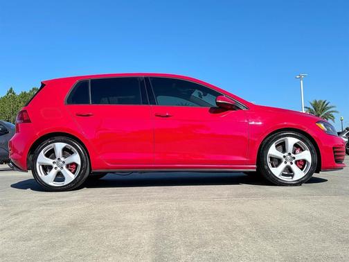 2017 Volkswagen Golf GTI 2.0T Autobahn 4-Door