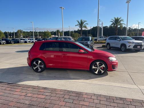 2017 Volkswagen Golf GTI 2.0T Autobahn 4-Door