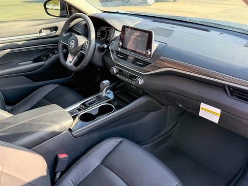 2022 Nissan Altima 2.5 SL