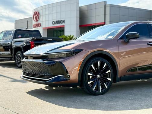 2023 Toyota Crown Platinum