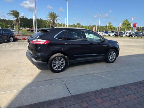 Agate Black Metallic 2019 Ford Edge Titanium