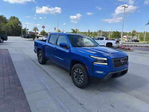Bluestone Pearl 2024 Nissan Frontier SL