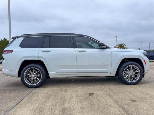 2025 Jeep Grand Cherokee L Summit