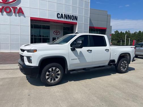 2022 Chevrolet Silverado 2500 Custom