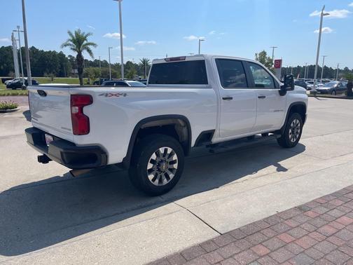 2022 Chevrolet Silverado 2500 Custom