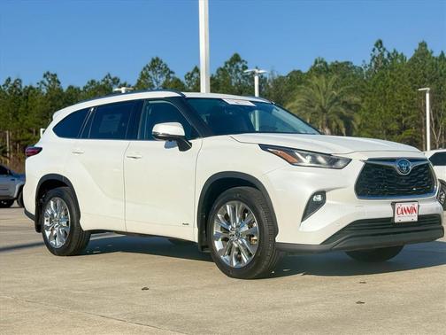 2022 Toyota Highlander Hybrid Limited