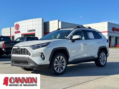 2022 Toyota RAV4 XLE Premium