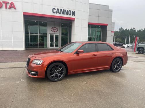 2021 Chrysler 300 S