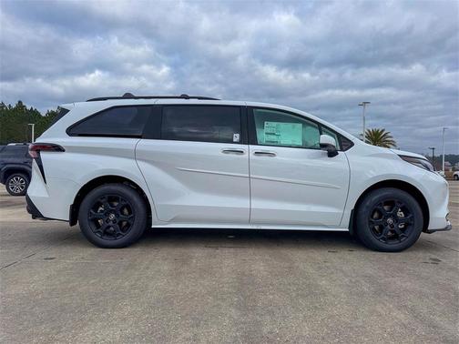 2026 Toyota Sienna Woodland Edition