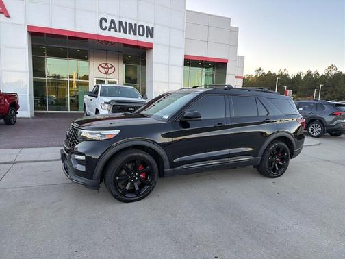 2022 Ford Explorer ST