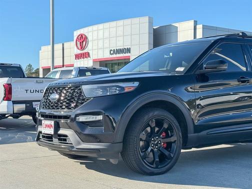 2022 Ford Explorer ST