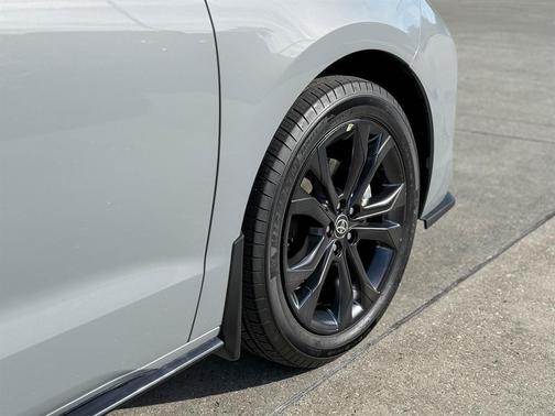 2025 Toyota Sienna XSE 7 Passenger