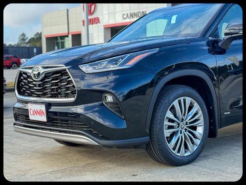 2026 Toyota Highlander Hybrid Platinum